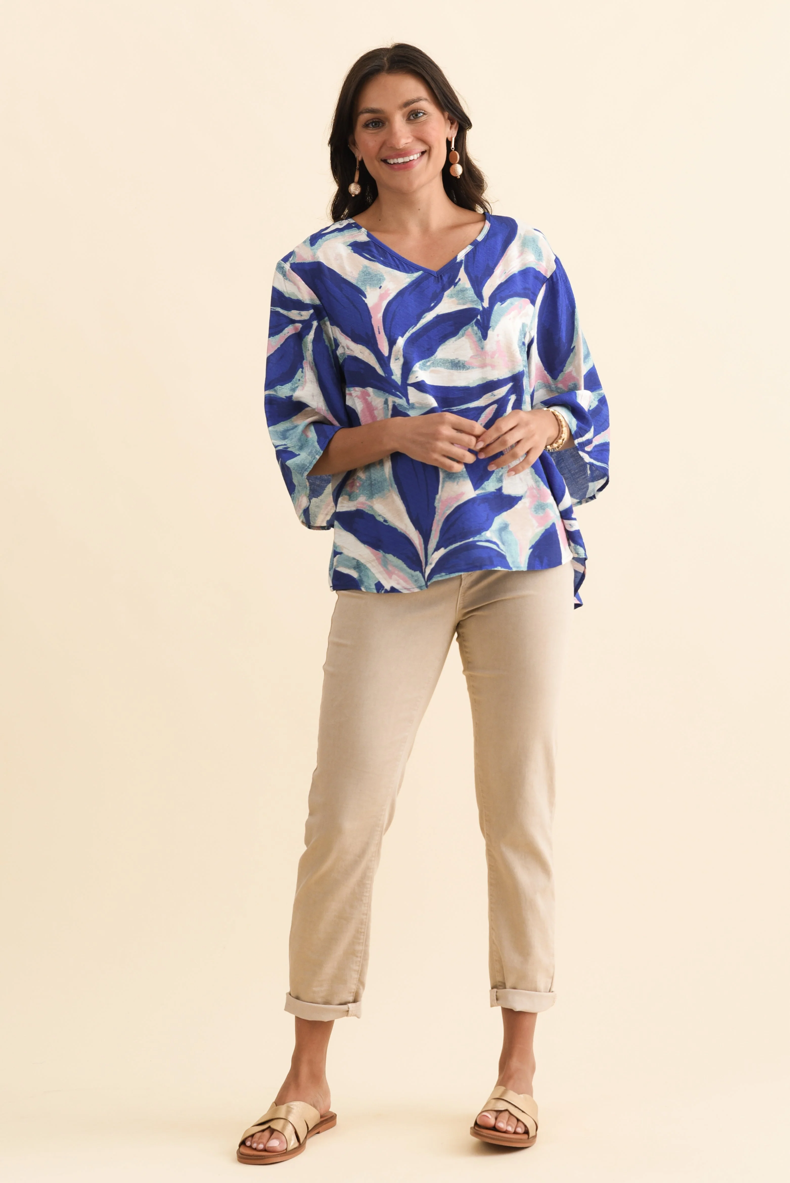 Janelle Blue Leaf V Neck Top - Image 7