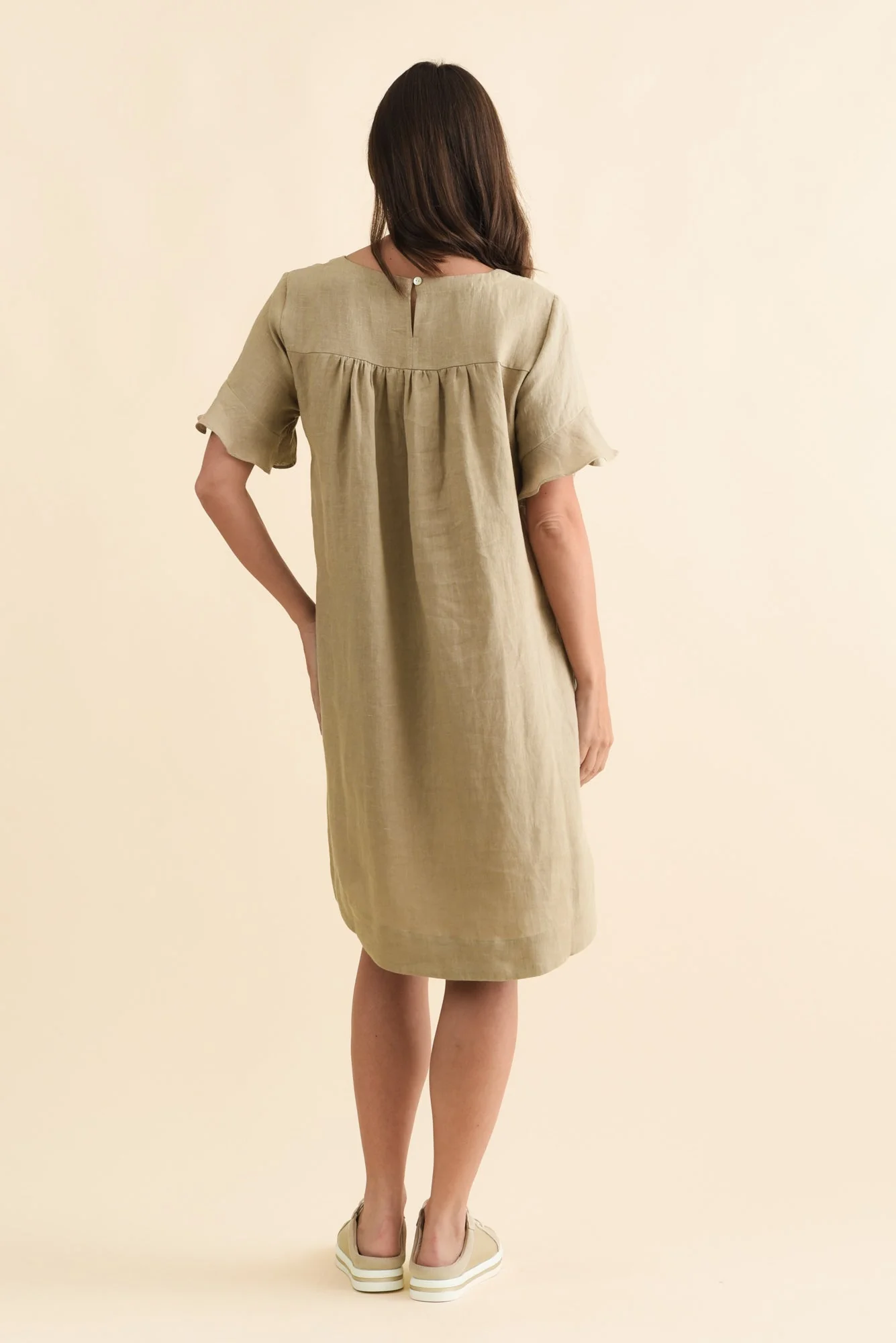 Lesley Taupe Linen Flutter Sleeve Dress - Image 5