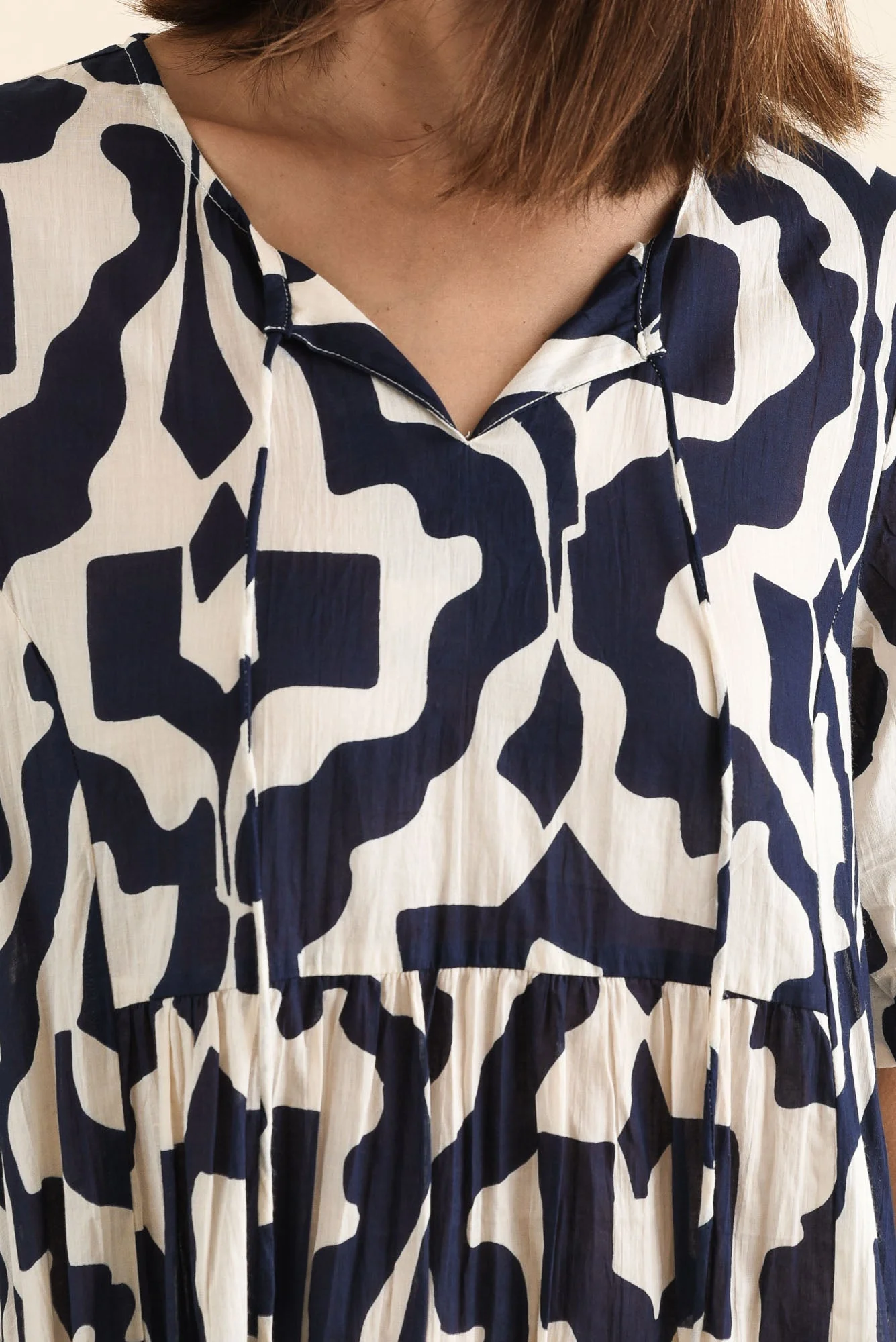 Mila Navy Motif Crinkle Cotton Dress - Image 5
