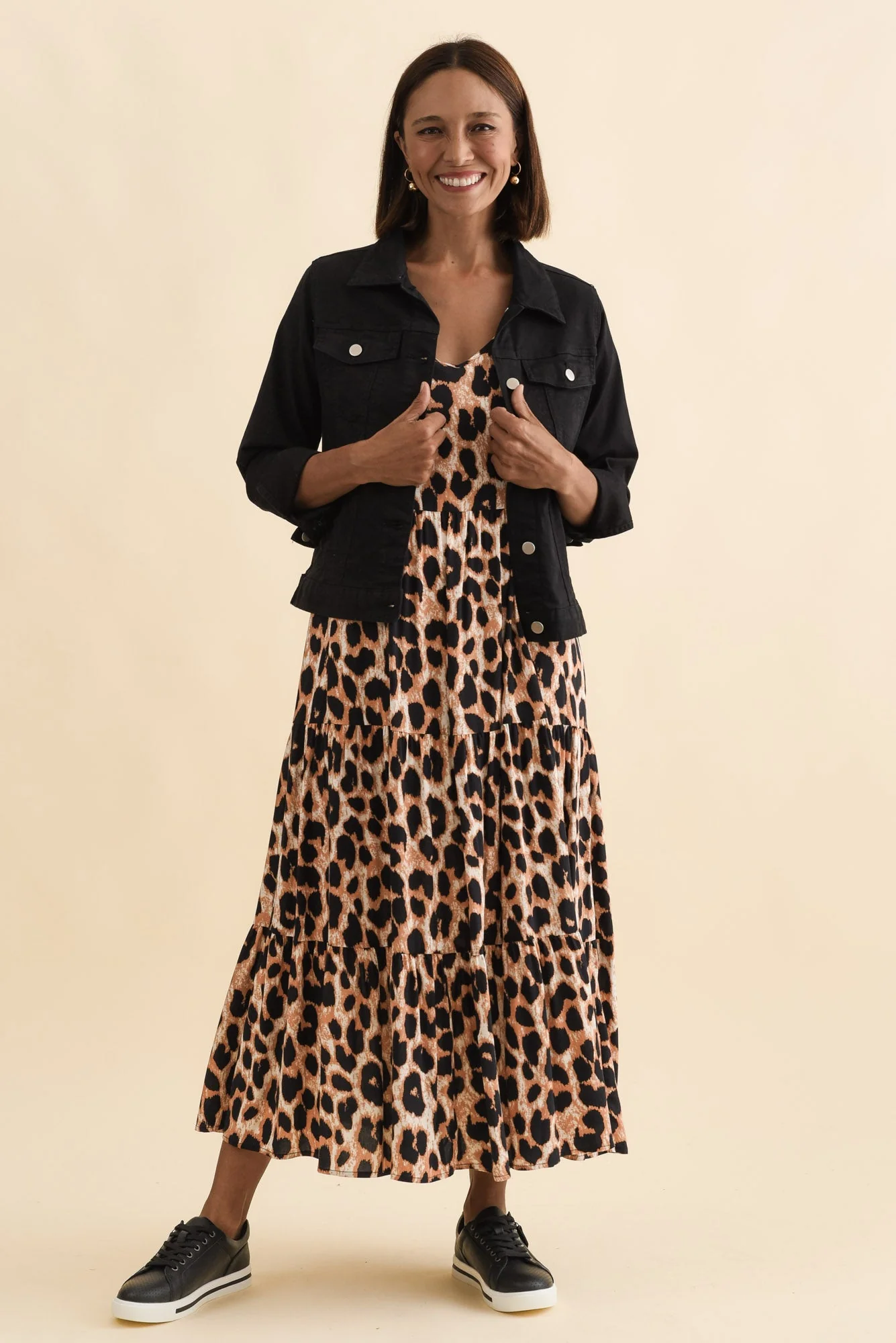 Siobhan Black Stretch Jacket - Image 3