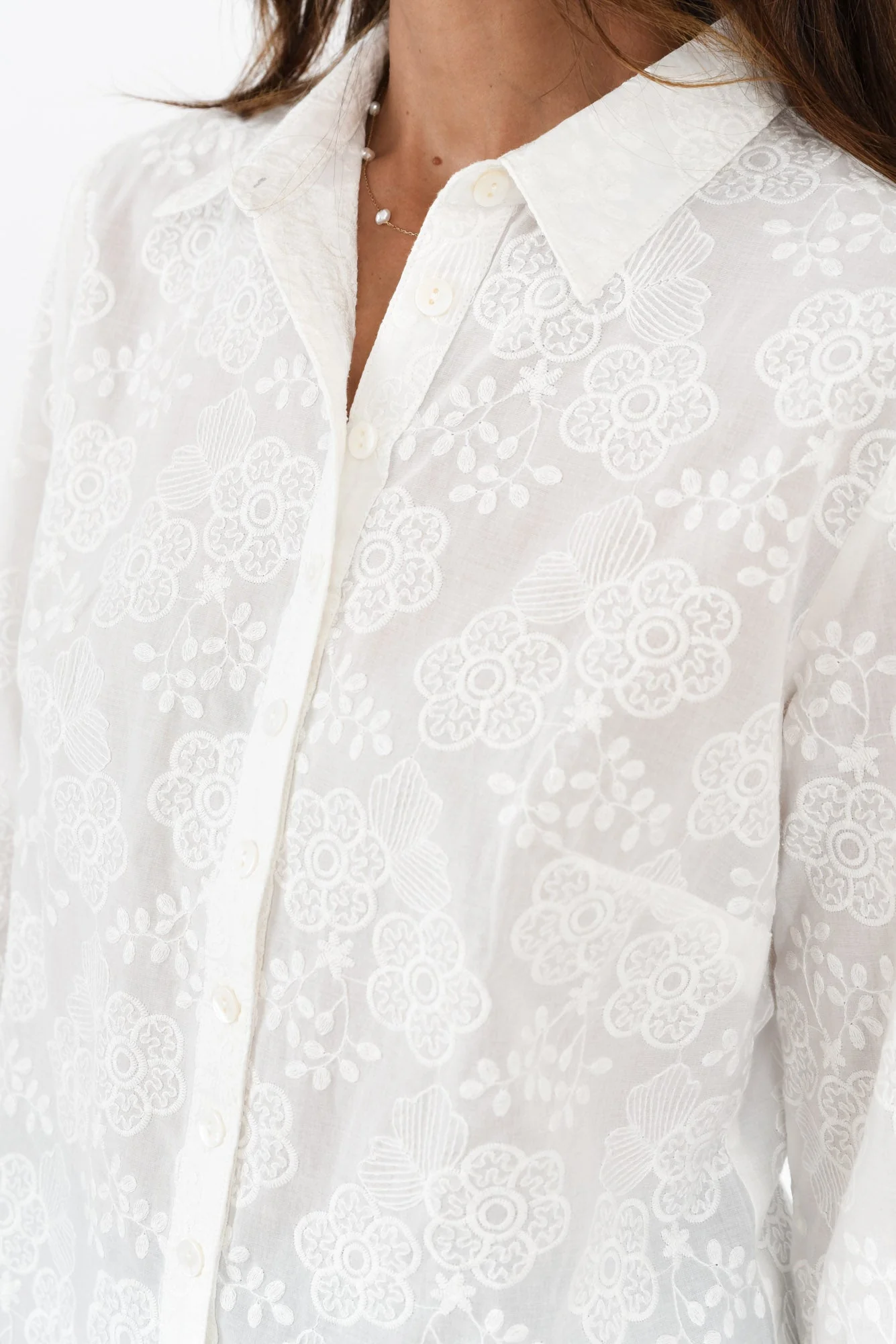 Thea White Flower Embroidered Cotton Shirt - Image 5