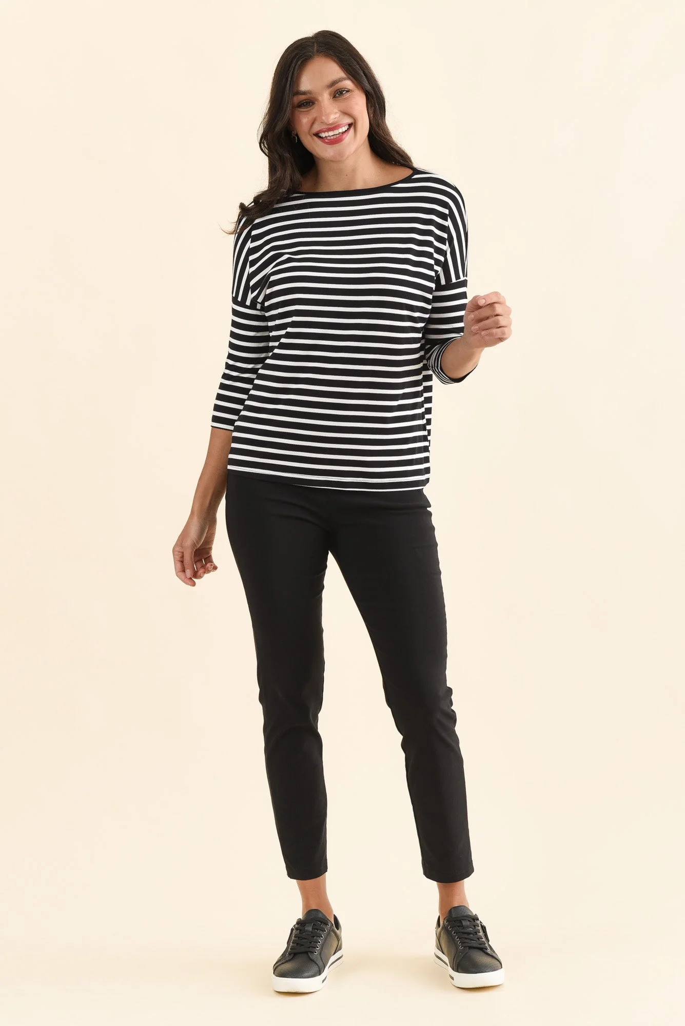 Zara Black Stretch 7/8 Pants - Image 2